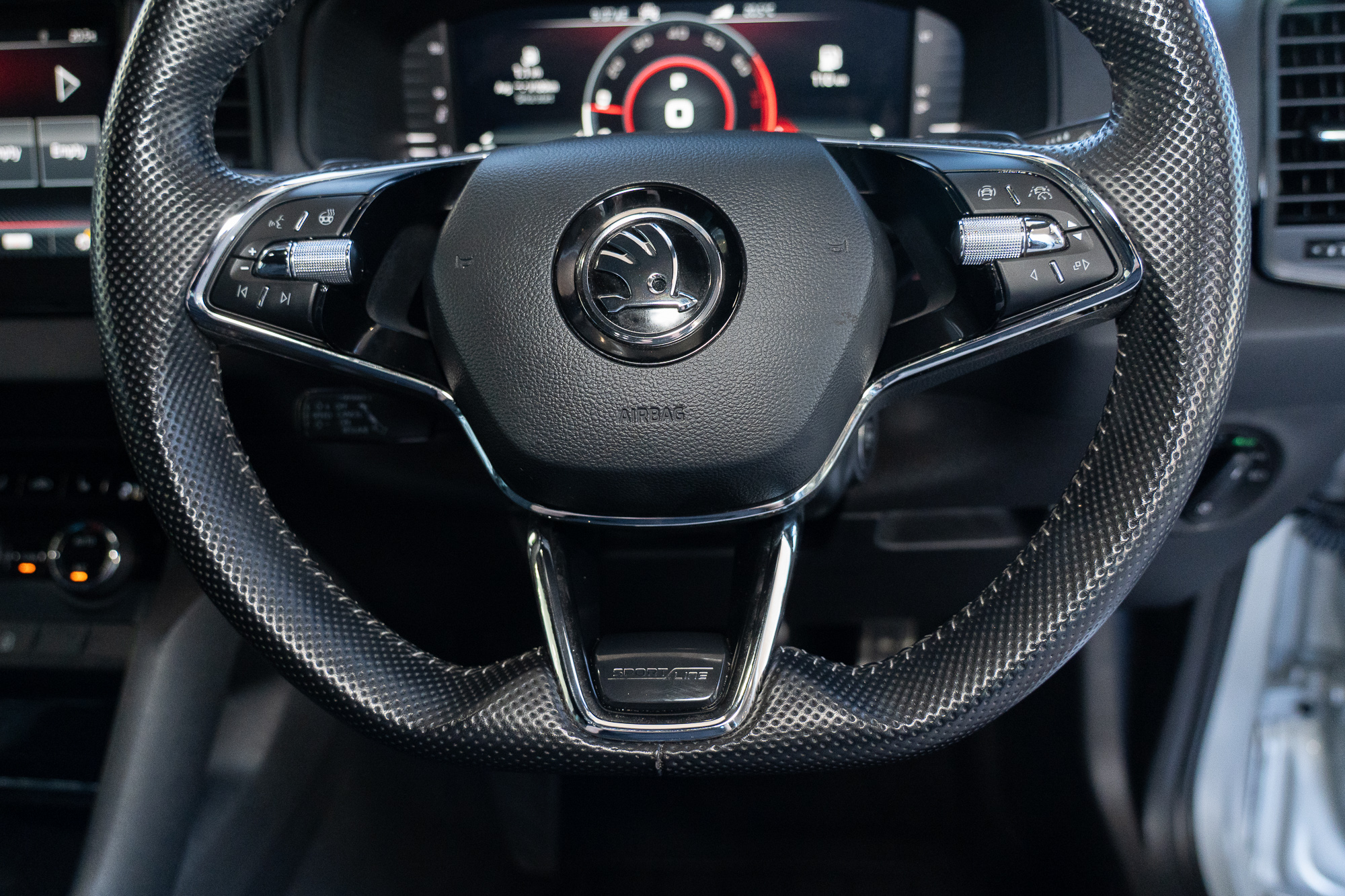 2020 MY20.5 Skoda Karoq NU 140TSI Sportline SUV Image 11