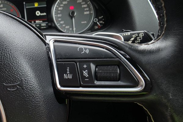 2013 Audi SQ5 8R TDI SUV Image 26