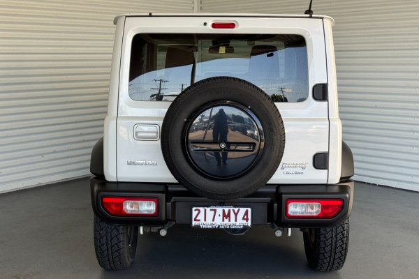 2022 Suzuki Jimny JB74 GLX Coupe Image 5