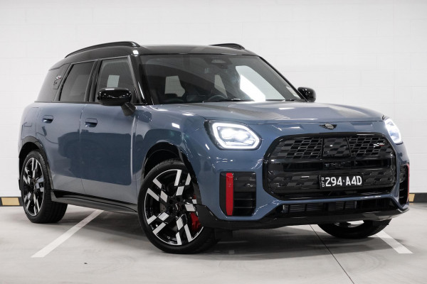 MINI Countryman JCW Favoured U25