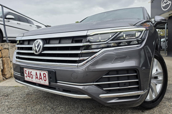 2020 Volkswagen Touareg CR 190TDI Adventure SUV Image 2