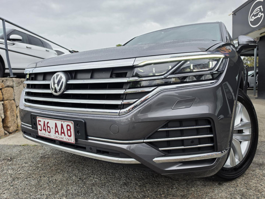 2020 Volkswagen Touareg CR 190TDI Adventure SUV Image 2