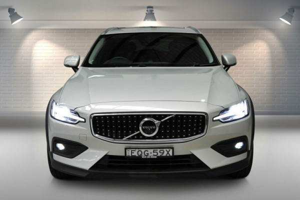 2021 MY22 Volvo V60 Cross Country Z Series B5 Convertible Image 3