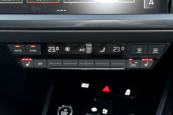 2025 MY24 Audi Q4 e-tron F4 55 SUV image 16