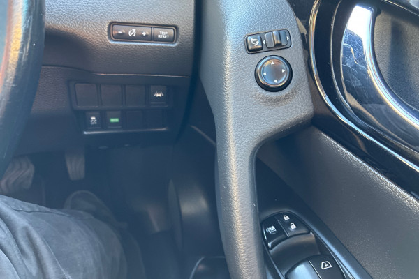 2017 Nissan QASHQAI J11 Ti SUV Image 26