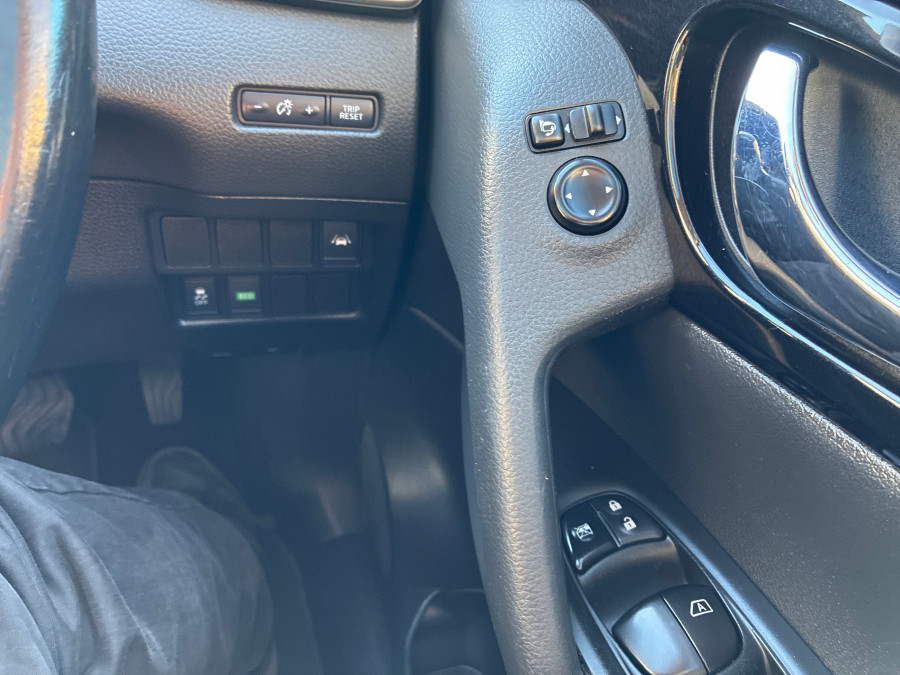 2017 Nissan QASHQAI J11 Ti SUV Image 26