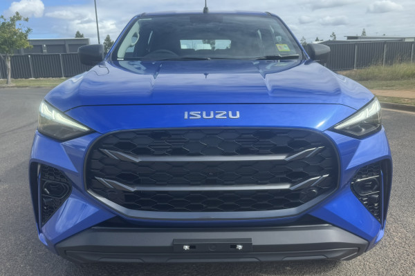 2026 Isuzu MU-X RJ LS-M SUV Image 8