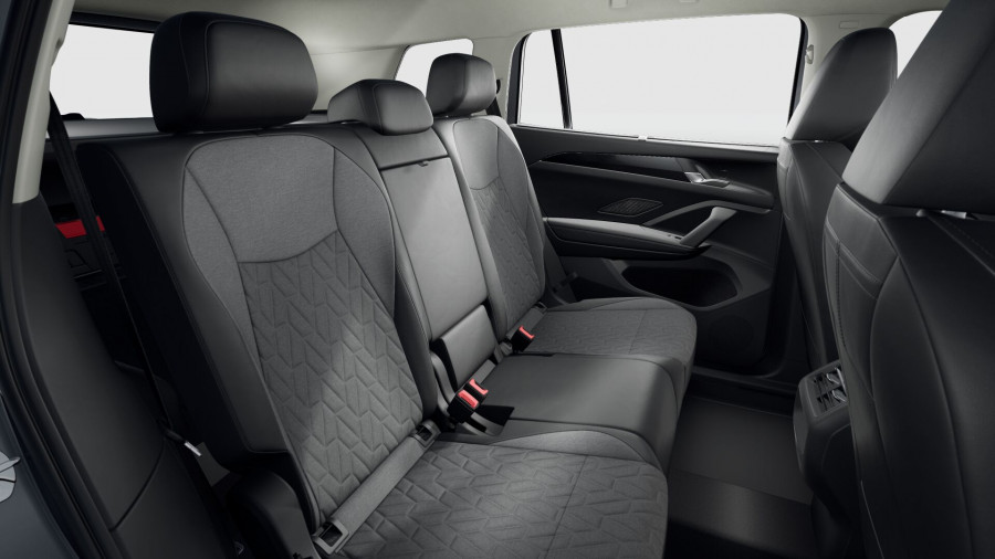 2025 Volkswagen Tayron R4 150TSI Life SUV Image 12