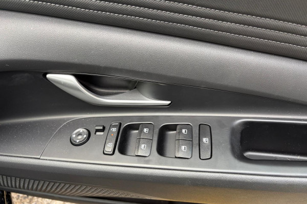 2026 Hyundai i30 CN7.V4 Hybrid Sedan Image 21