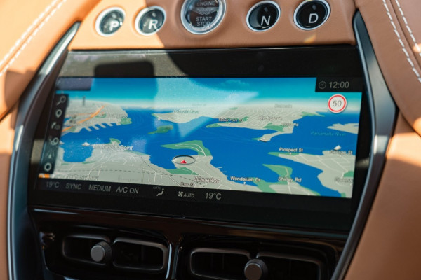 2023 Aston Martin DBX 707 SUV Image 12