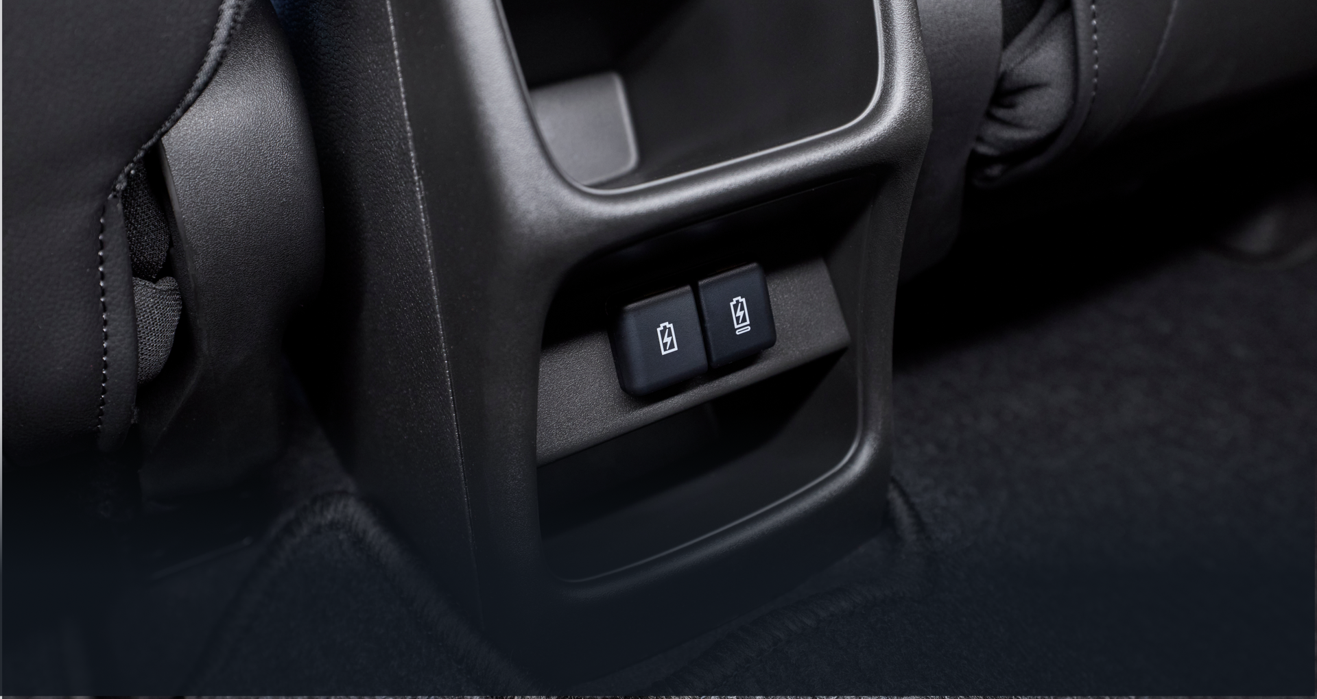 REAR USB SOCKETS Image
