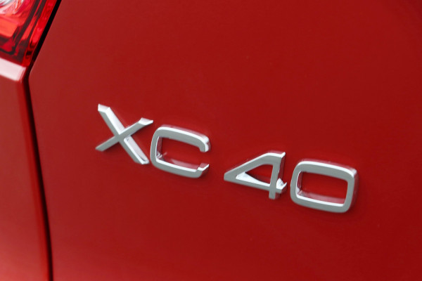 2022 Volvo XC40 Recharge Electric Wagon Image 4