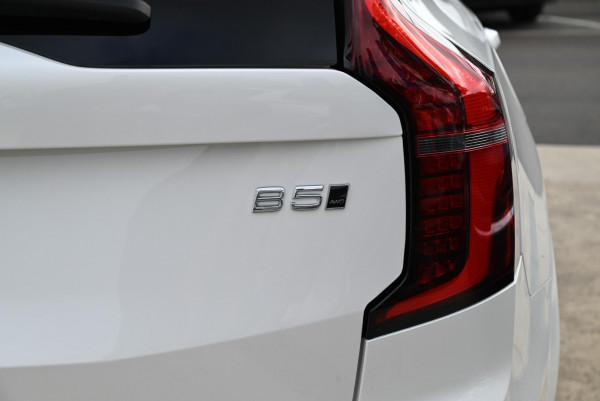 2026 Volvo XC90 L Series Ultra B5 Dark SUV image 21