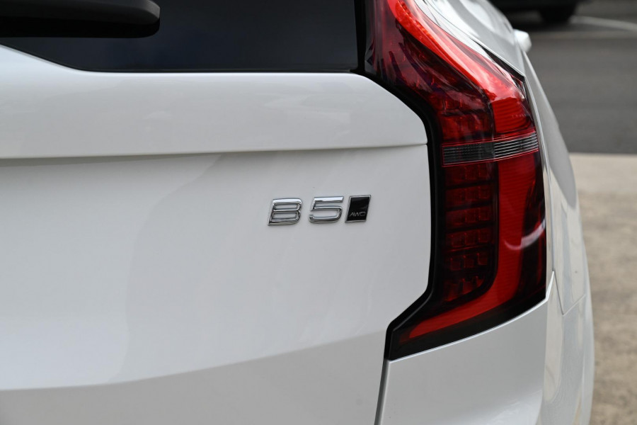 2026 Volvo XC90 L Series Ultra B5 Dark SUV