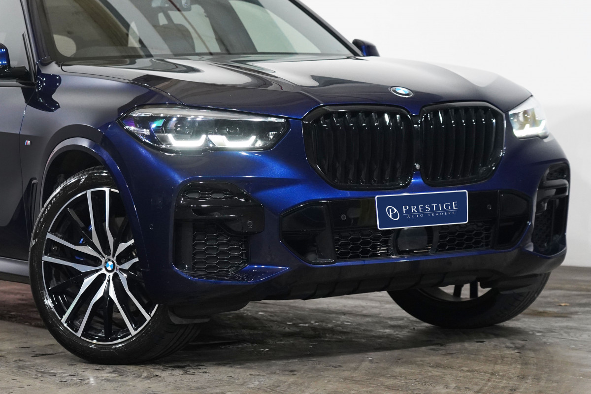 2022 BMW X5 Xdrive40i M Sport SUV Image 2