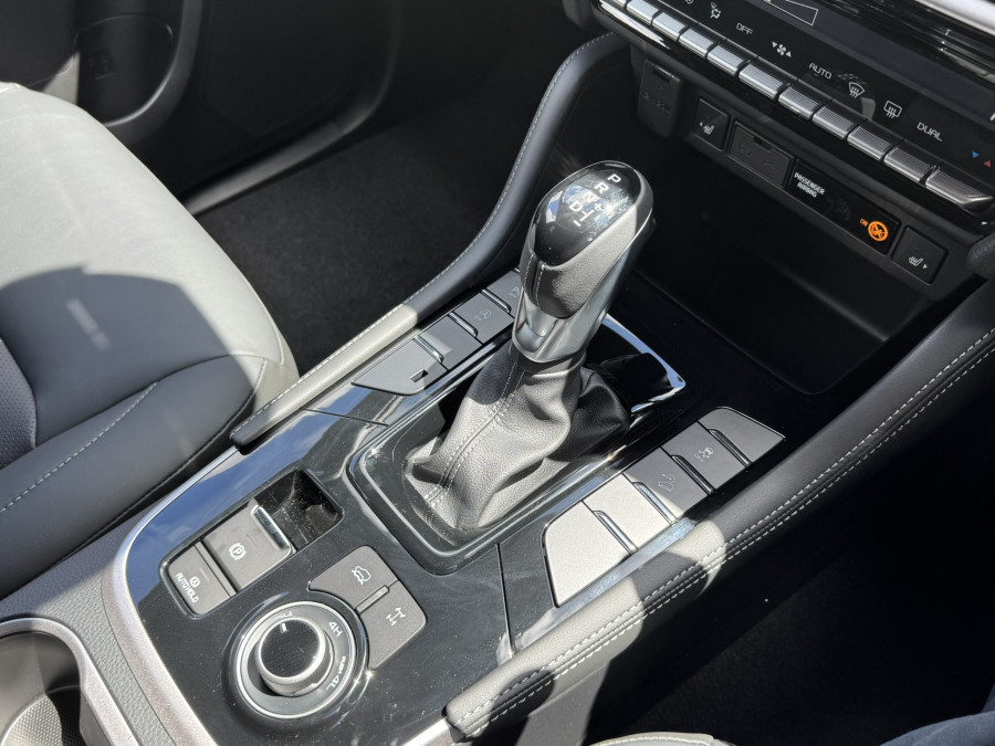 2026 Isuzu MU-X RJ LS-T SUV Image 19