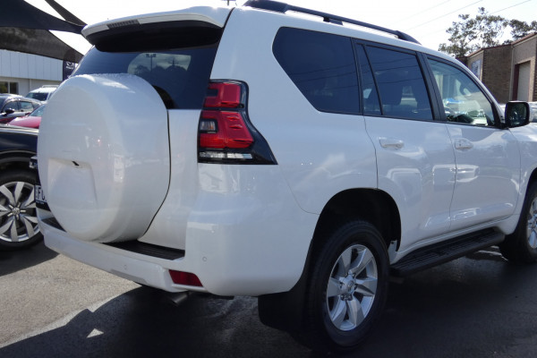 2023 Toyota LandCruiser Prado GDJ150R GXL SUV Image 6