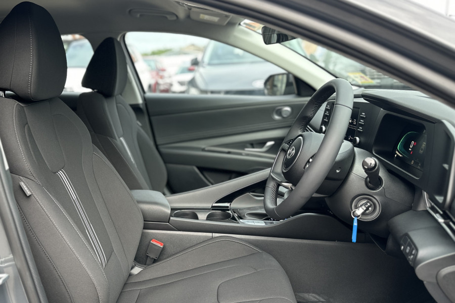 2025 Hyundai i30 CN7.V2  Sedan Image 8