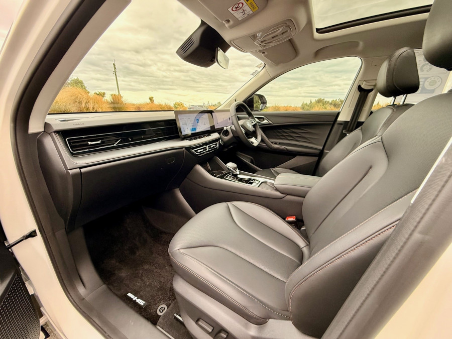 2025 MG HS AS33H Essence Hybrid+ SUV Image 14