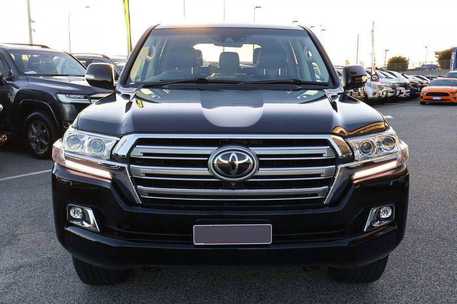 2018 Toyota LandCruiser VDJ200R Sahara SUV Image 4
