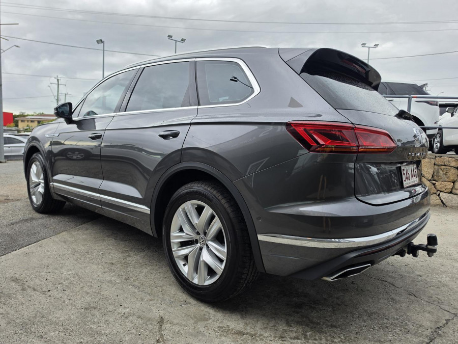 2020 Volkswagen Touareg CR 190TDI Adventure SUV Image 11
