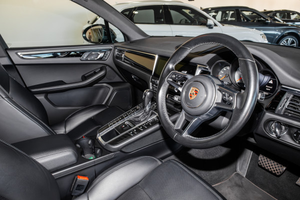 2019 MY20 Porsche Macan 95B S SUV image 7
