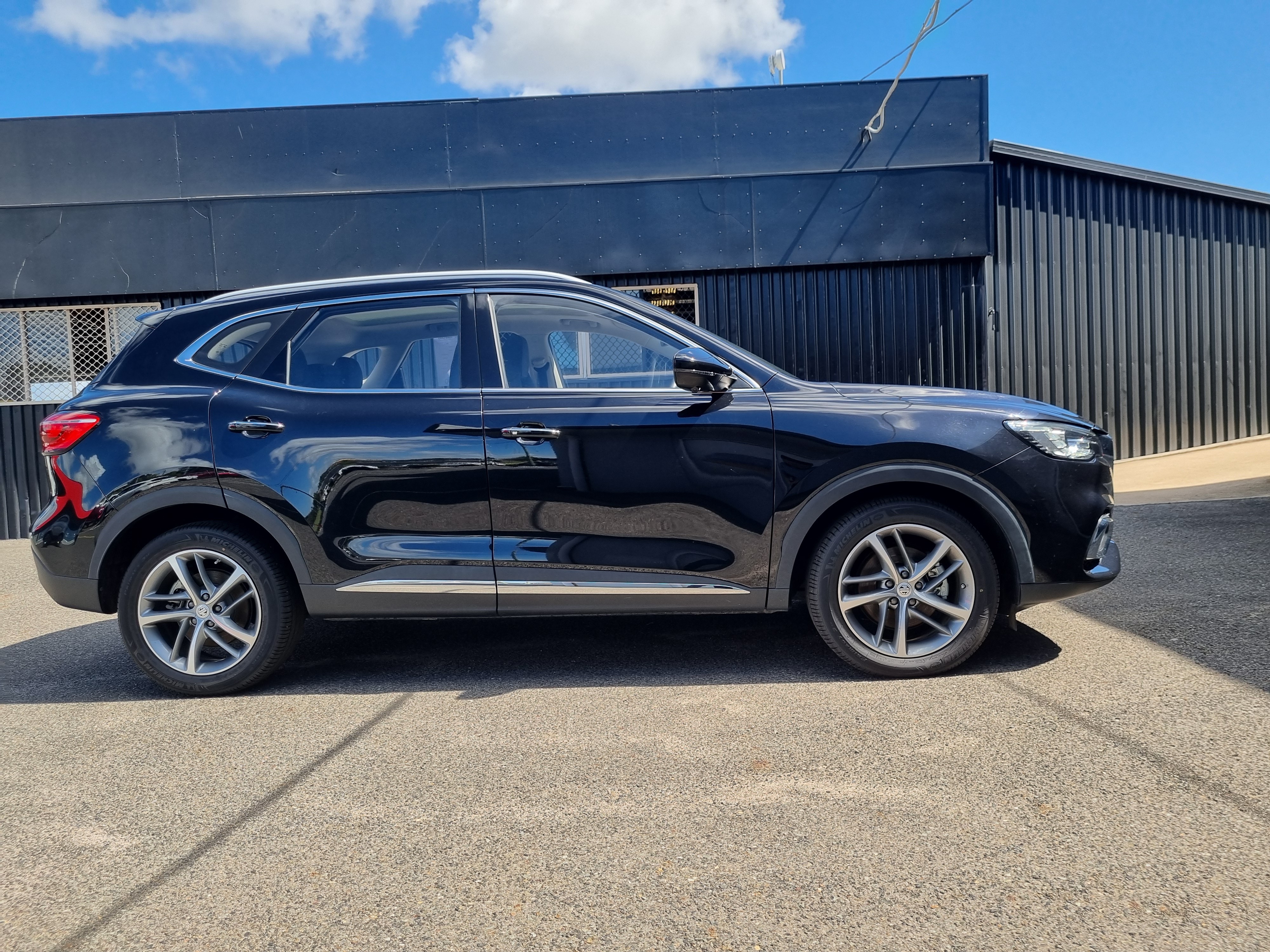 2022 MG HS SAS23 Essence SUV Image 5