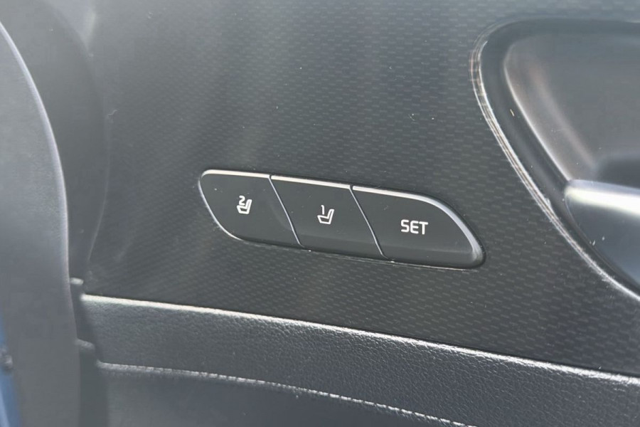 2022 Kia Cerato BD GT Hatch Image 21