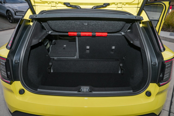 2024 MY25 Volvo EX30  Single Motor Extended Range Plus SUV Image 19