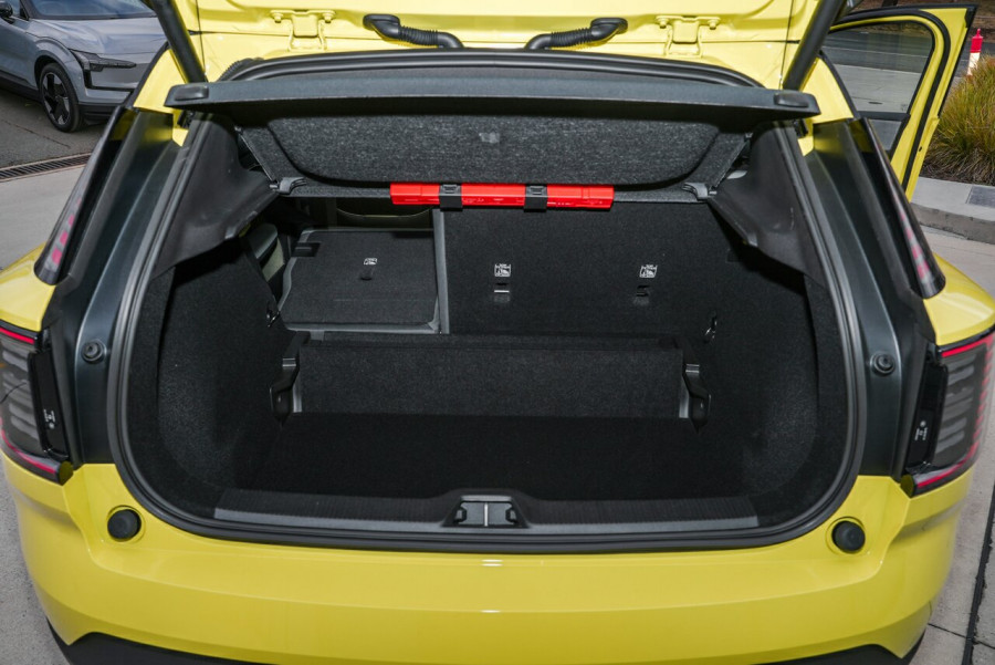 2024 MY25 Volvo EX30  Single Motor Extended Range Plus SUV Image 19