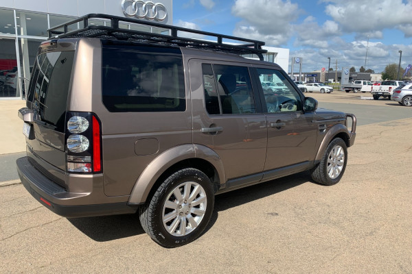 2015 Land Rover Discovery Series 4 TDV6 Wagon