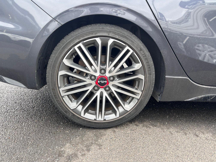 2022 Kia Cerato BD GT Hatch Image 13