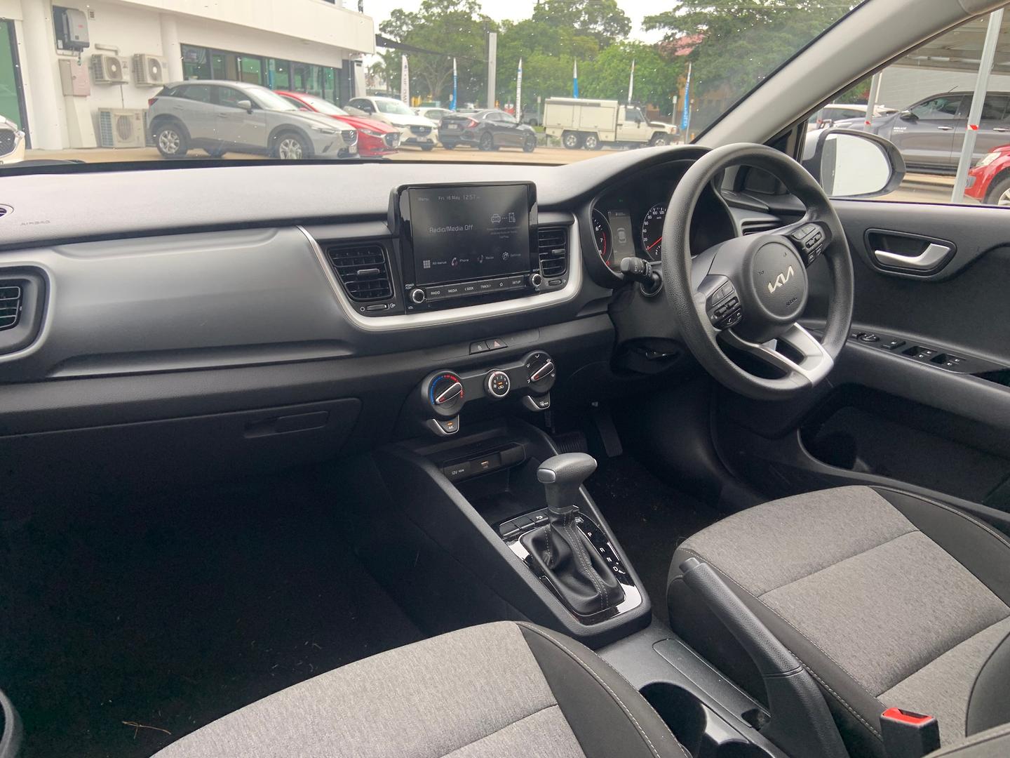 2021 MY22 Kia Stonic YB Sport SUV Image 15