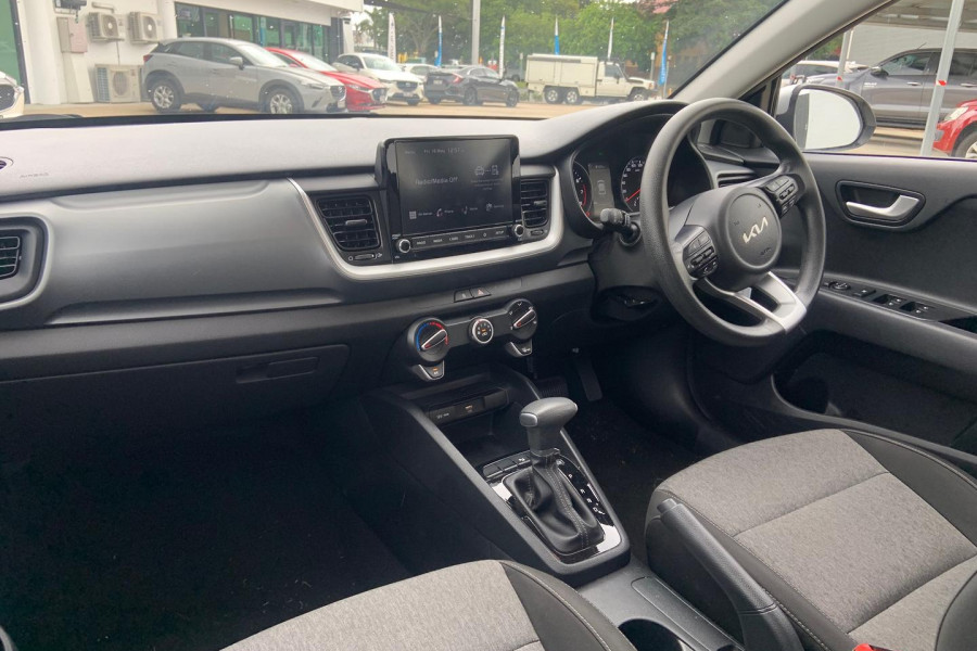 2021 MY22 Kia Stonic YB Sport SUV Image 15