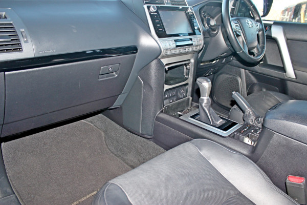 2019 Toyota LandCruiser Prado GDJ150R GXL SUV Image 12