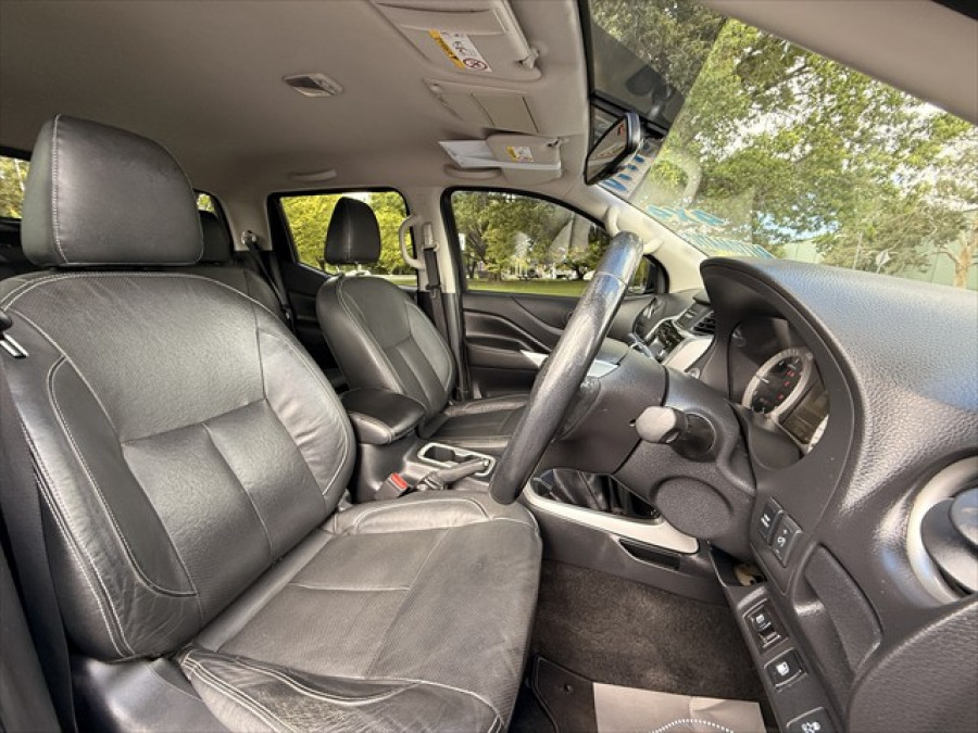 2017 Nissan Navara D23 Series 2 ST-X Black Edition Ute Image 10