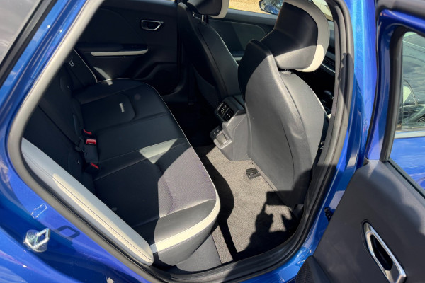 2025 Kia K4 CL4m GT-Line Sedan Image 17