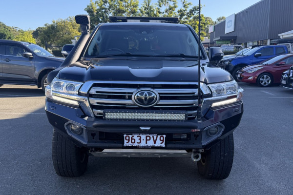 2019 Toyota LandCruiser VDJ200R Sahara SUV Image 4