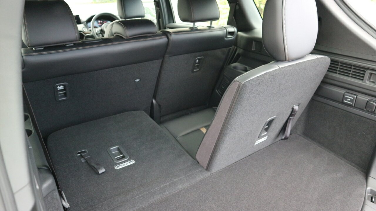 2024 Mazda CX-80 KL G40e Azami SUV Image 20