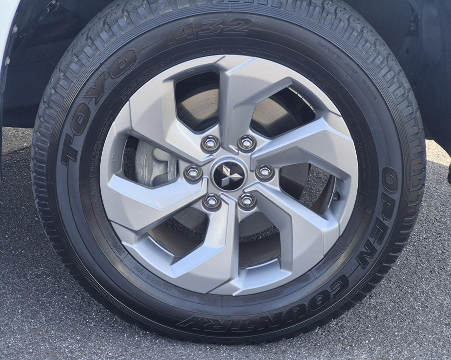 2024 Mitsubishi Pajero Sport QG GLX SUV Image 24