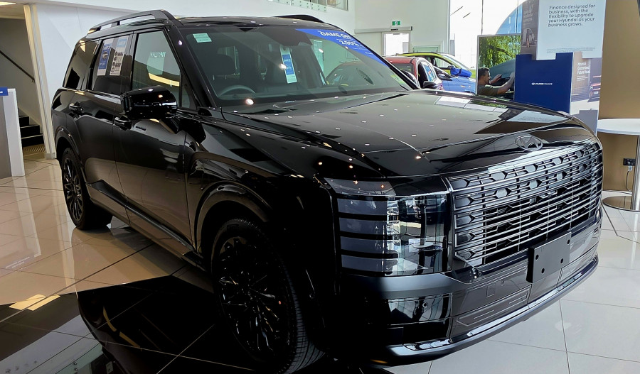 2026 Hyundai Palisade hybrid LX3.V1 Calligraphy Black ink Edition SUV Image 1