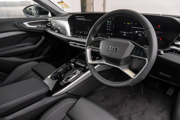 2025 Audi A5 B10 TFSI 150kW S line Sedan image 7