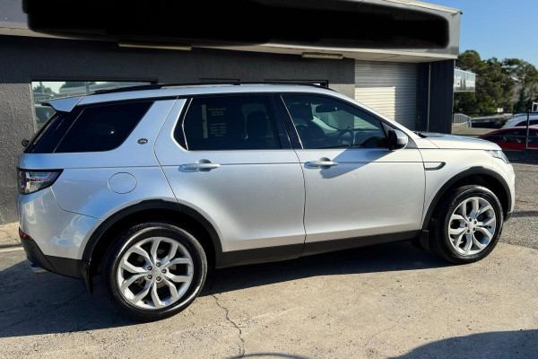 2016 MY16.5 Land Rover Discovery Sport L550 SD4 HSE SUV Image 5