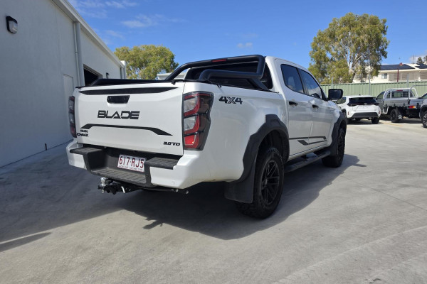 2025 MY24 Isuzu D-MAX RG BLADE Ute Image 13