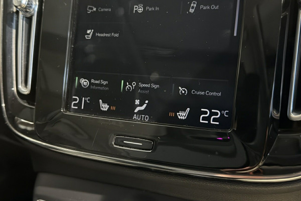 2018 MY19 Volvo XC40 XZ T4 Inscription SUV Image 14