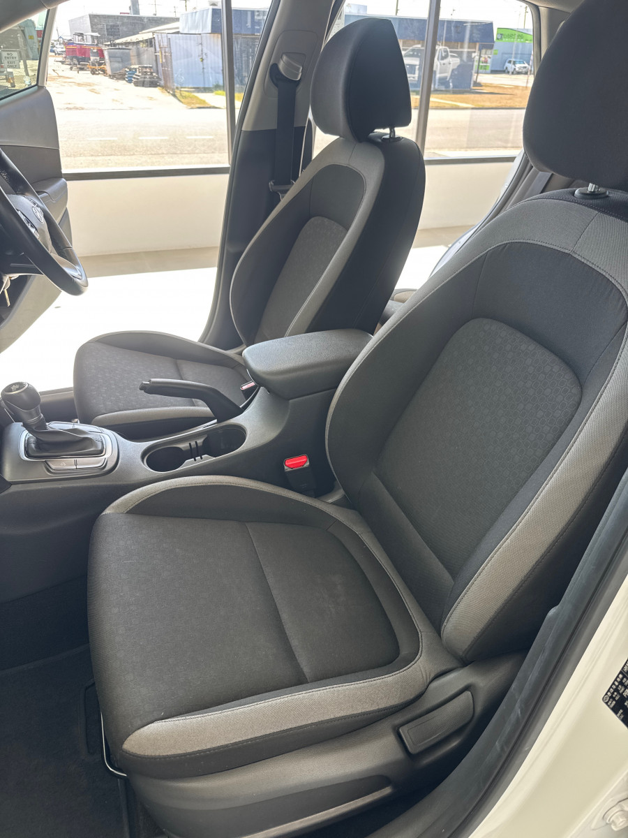 2018 Hyundai KONA OS Active SUV Image 23