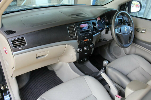 2011 SsangYong Korando C200 S 2WD Wagon Mobile Image 17