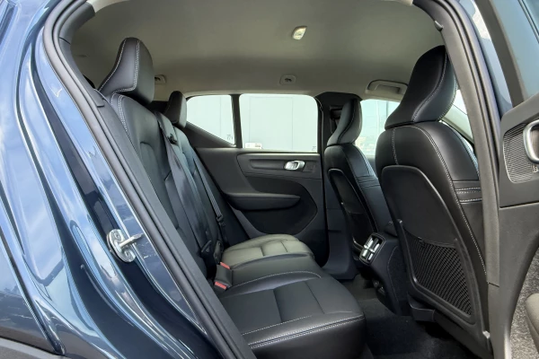 2026 Volvo XC40 XZ Ultra B4 Bright SUV Image 10