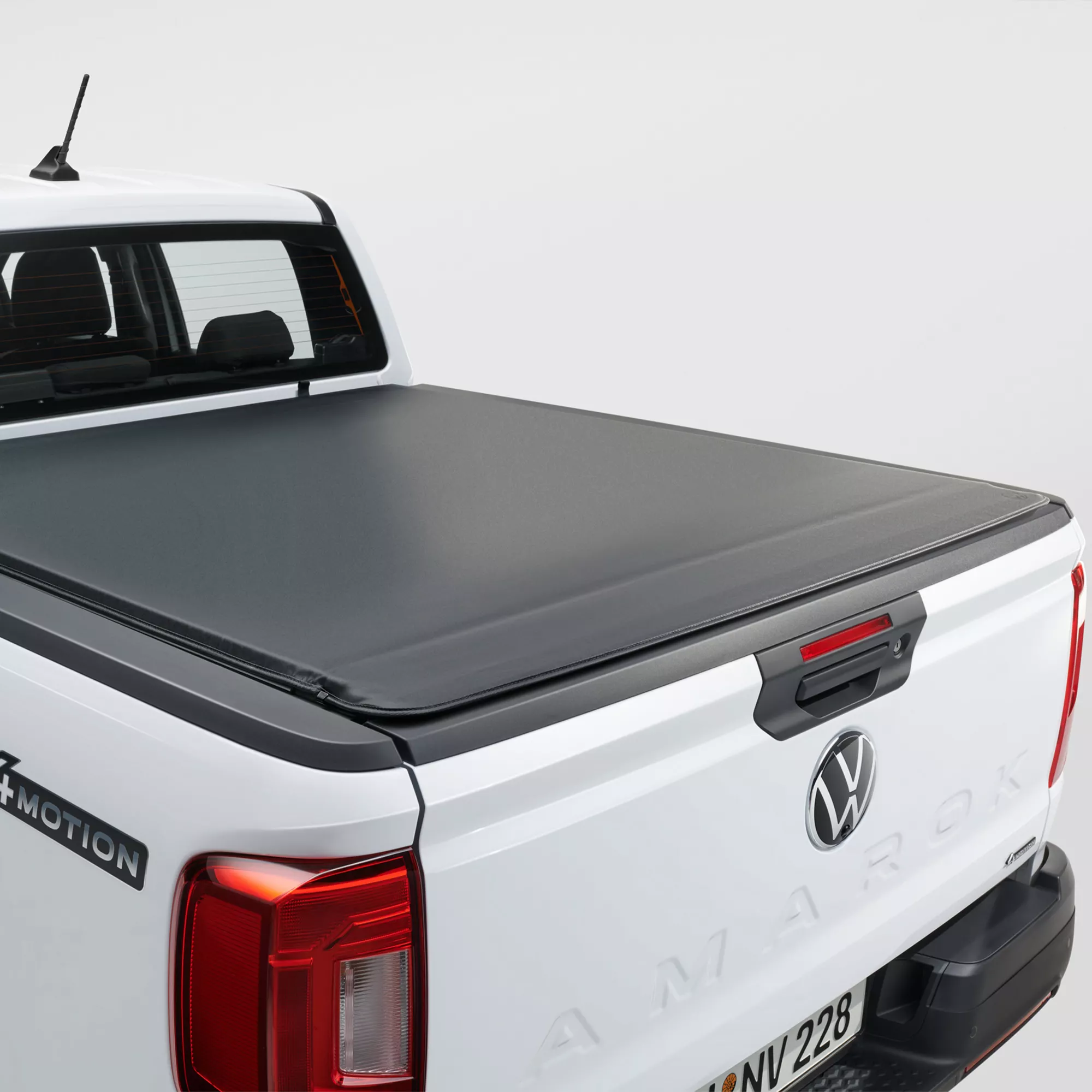 Soft tonneau cover
