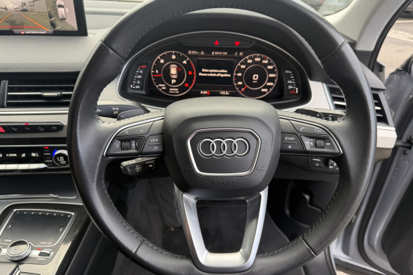 2018 MY19 Audi Q7 4M 45 TDI SUV Image 18